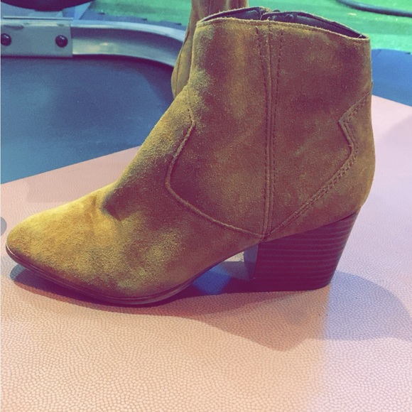 Aldo cowboy ankle boots - Picture 1 of 1